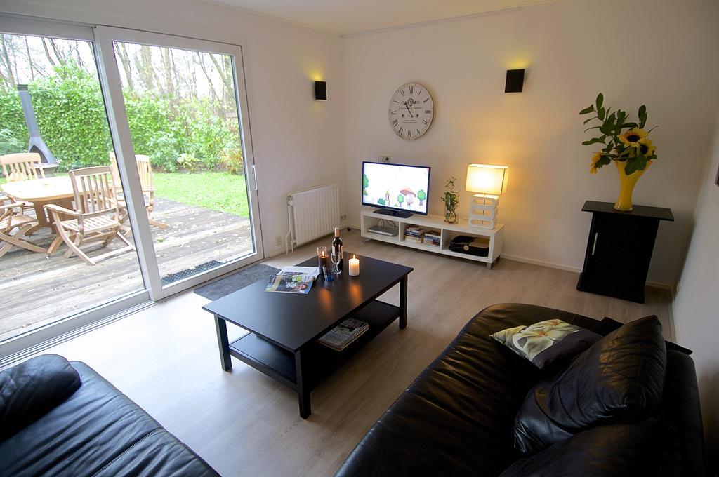 Holiday Home De Zuwe - Loosdrecht Kortenhoef Exterior photo